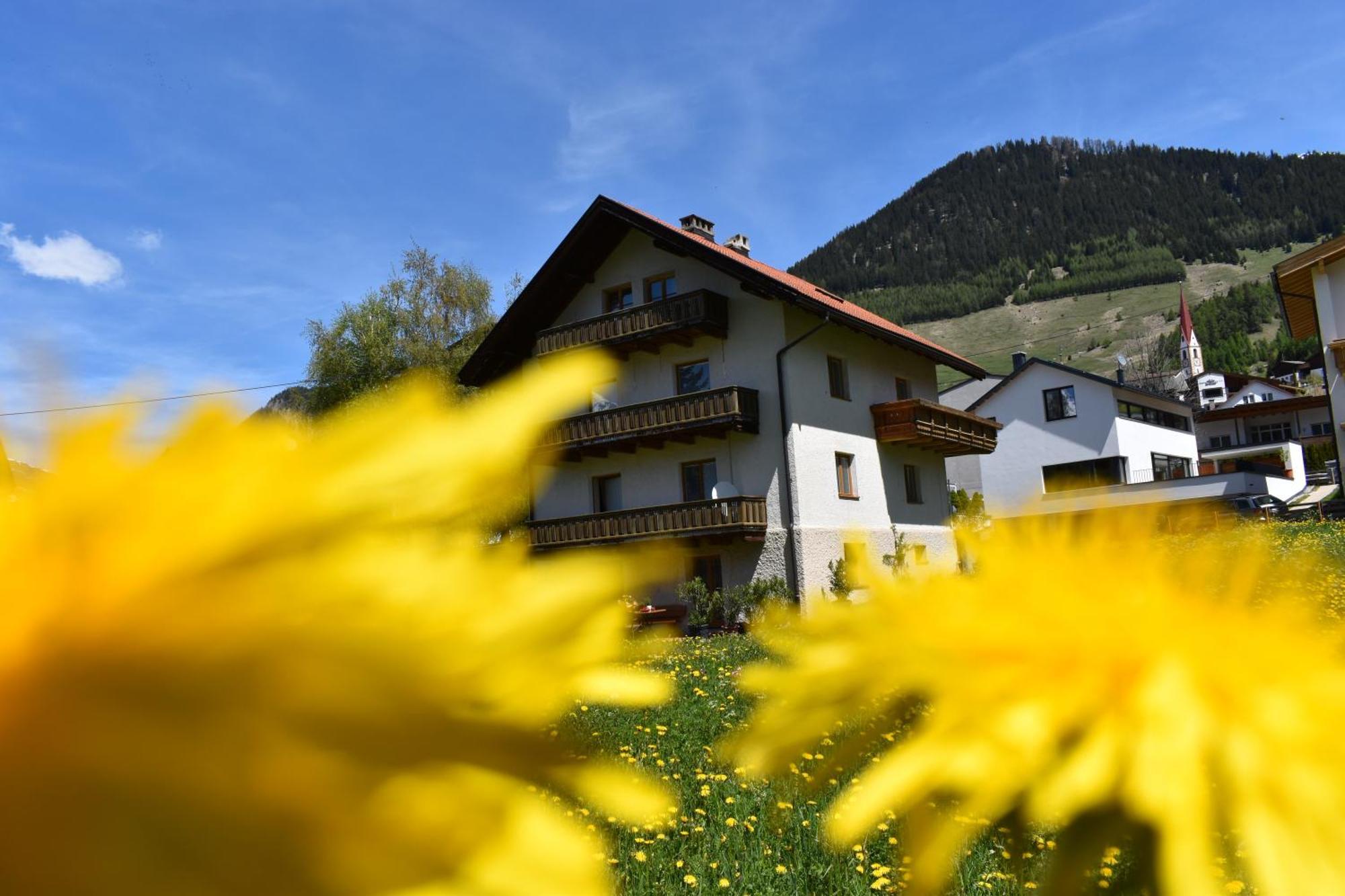 Bed and Breakfast Hirschstube Nauders Esterno foto