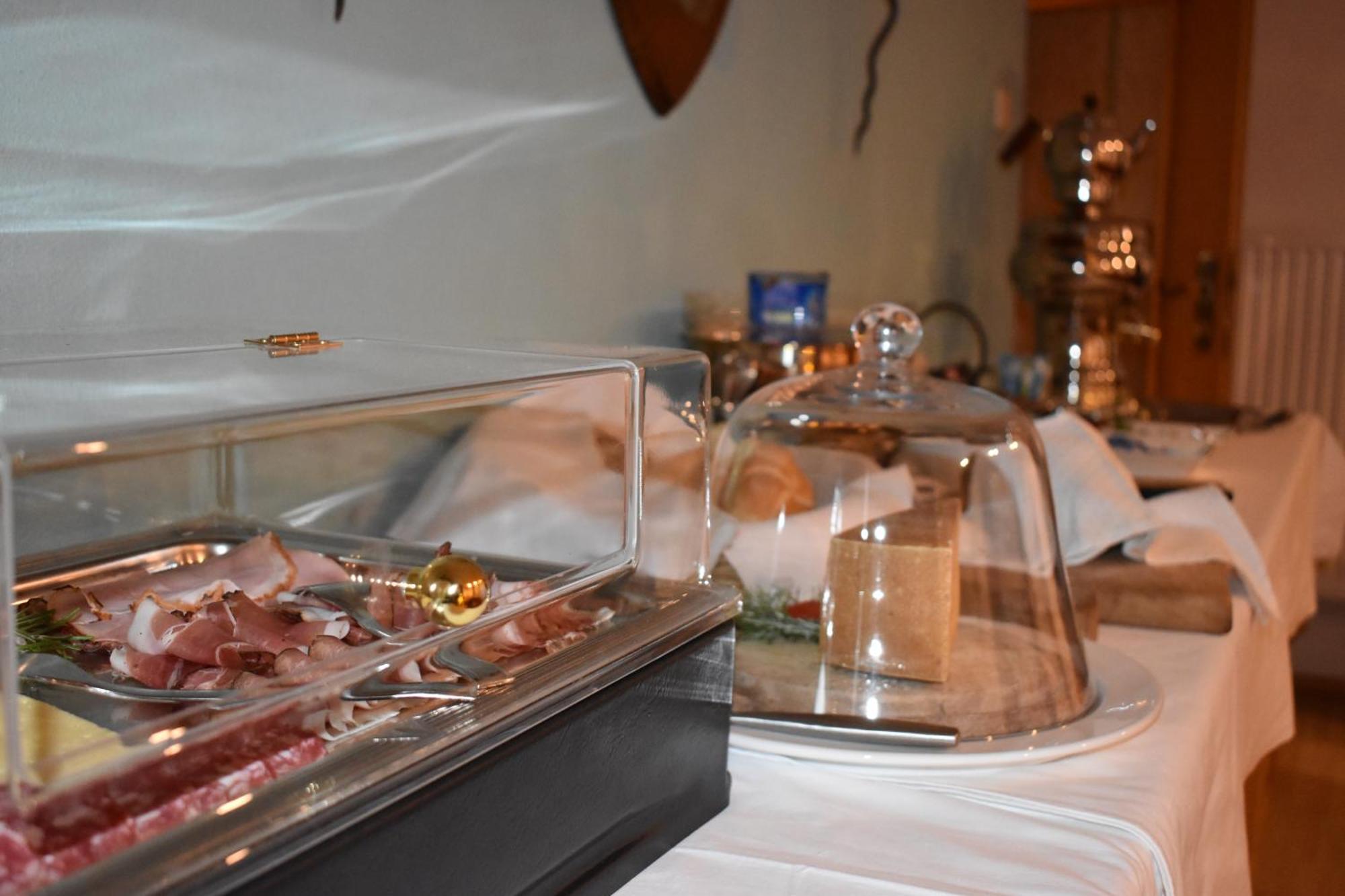 Bed and Breakfast Hirschstube Nauders Esterno foto