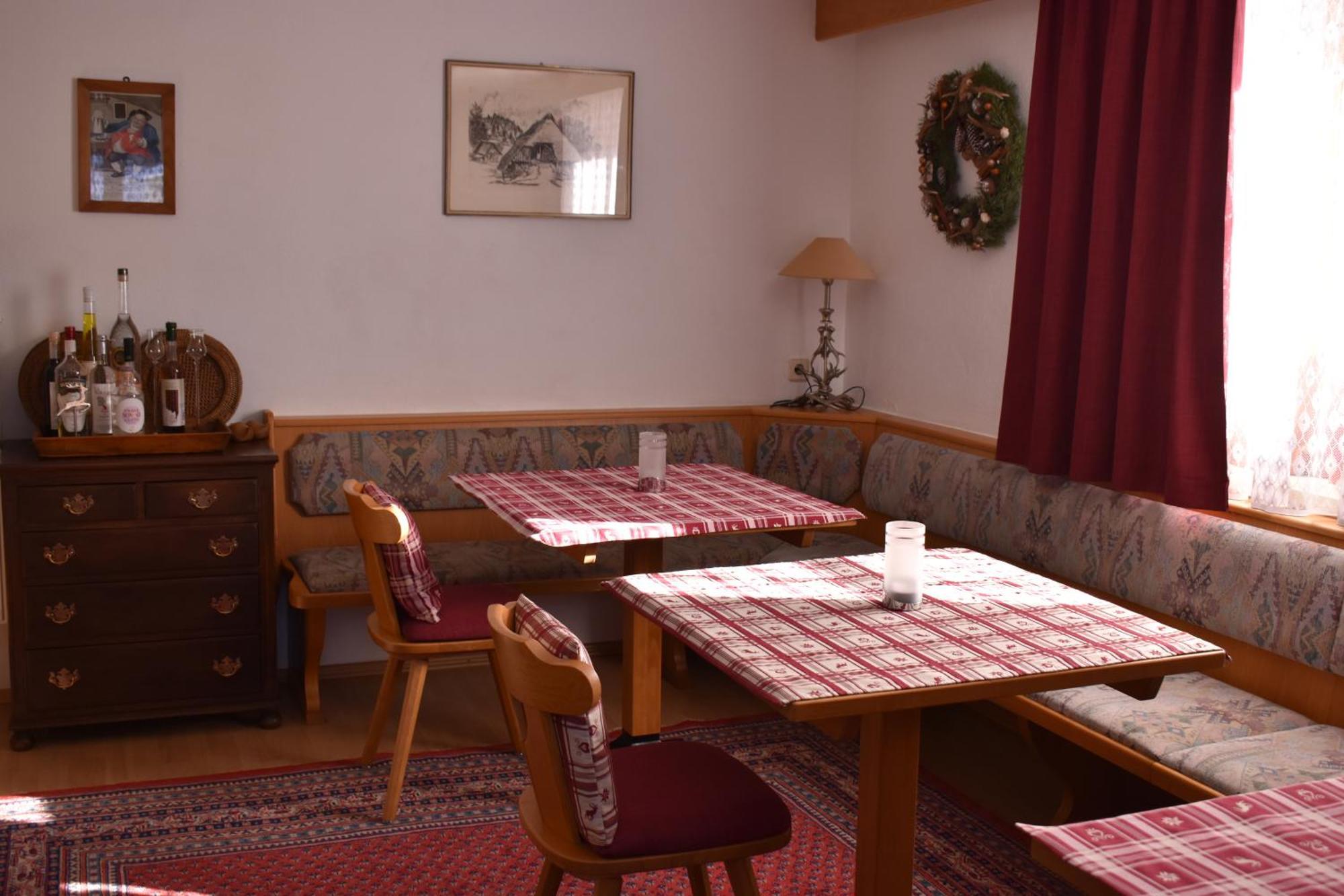 Bed and Breakfast Hirschstube Nauders Esterno foto